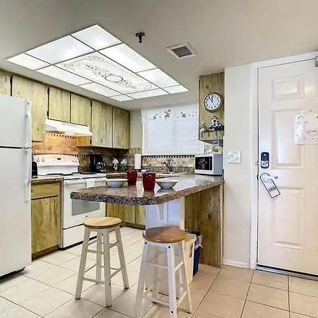 Beachfront Oceanview Condo - Steps To Flagler Avenue